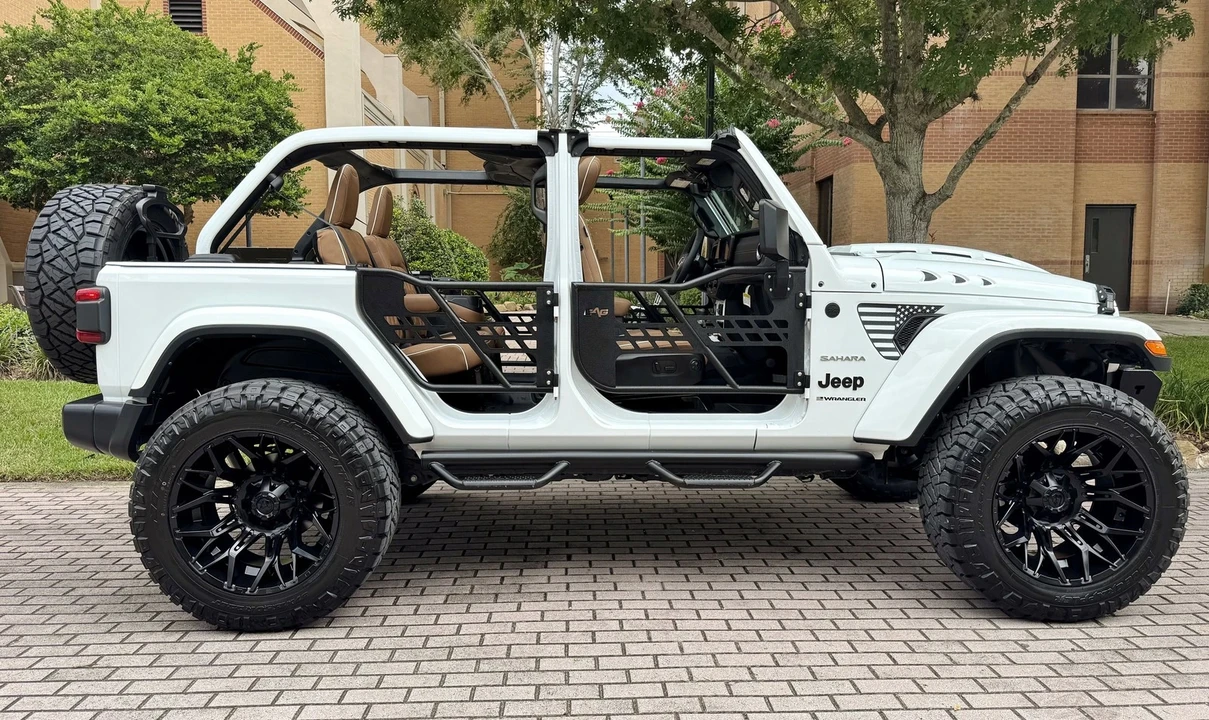 2024 Jeep JL Wrangler - Image 18 of 21