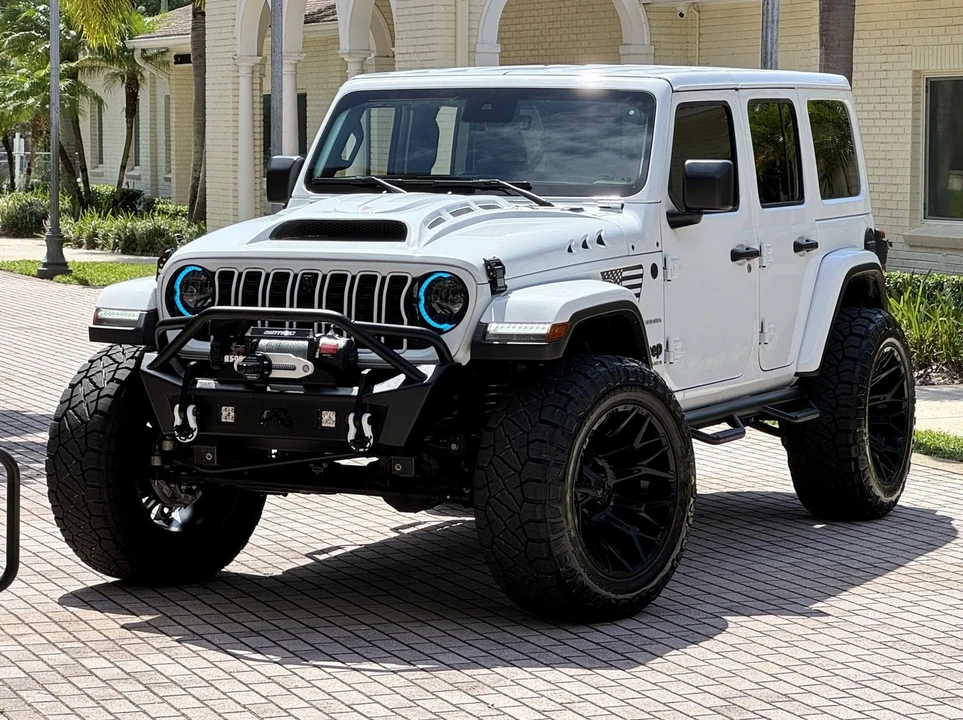 2024 Jeep JL Wrangler - Image 14 of 21