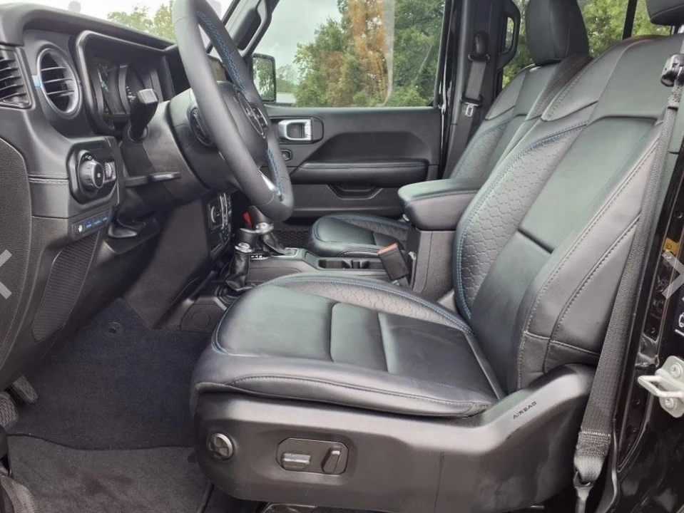 2024 Jeep JL Wrangler - Image 11 of 24