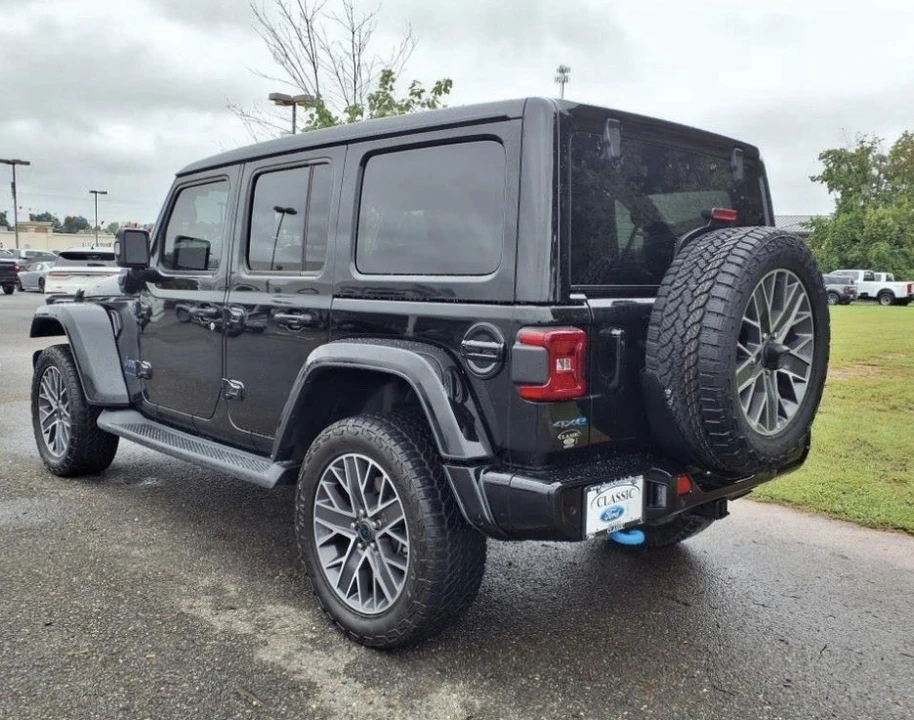 2024 Jeep JL Wrangler - Image 5 of 24