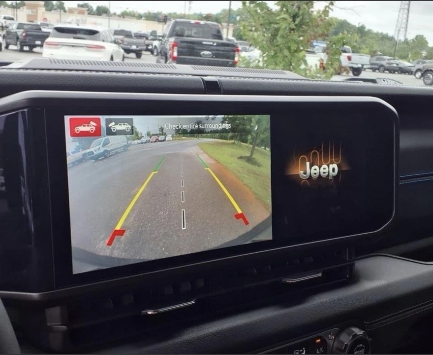 2024 Jeep JL Wrangler - Image 15 of 24