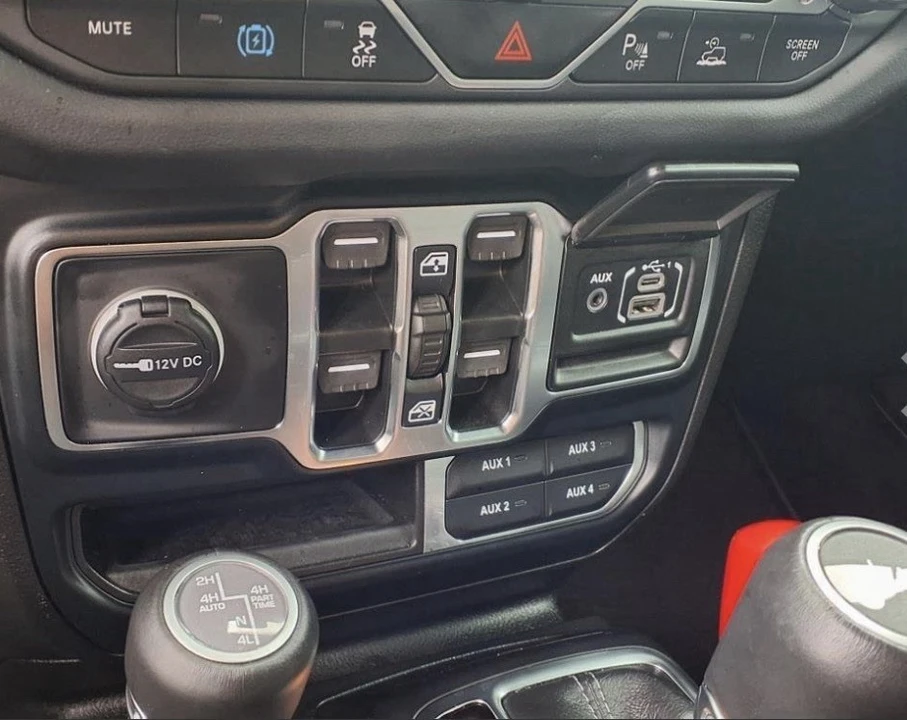 2024 Jeep JL Wrangler - Image 17 of 24