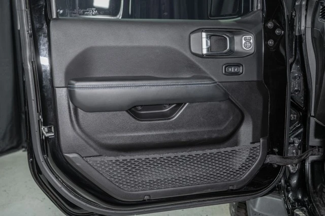 2024 Jeep JL Wrangler - Image 10 of 12