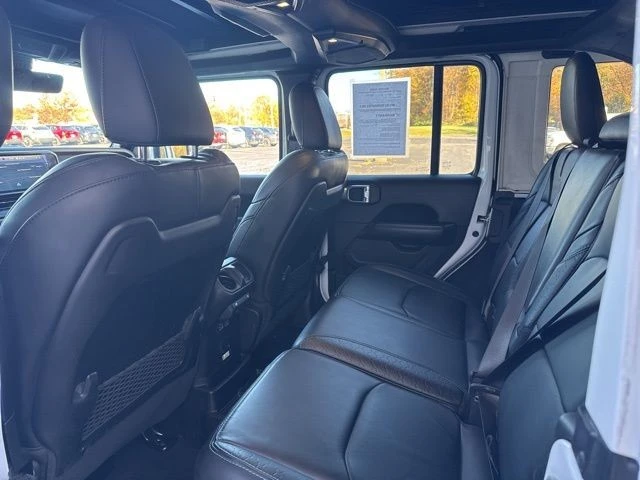 2024 Jeep JL Wrangler - Image 15 of 30