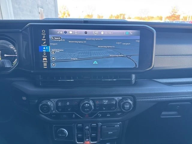 2024 Jeep JL Wrangler - Image 26 of 30