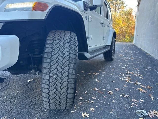 2024 Jeep JL Wrangler - Image 28 of 30
