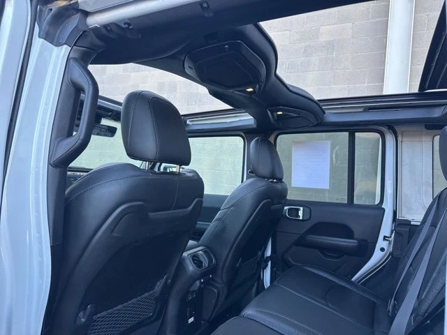 2024 Jeep JL Wrangler - Image 17 of 30