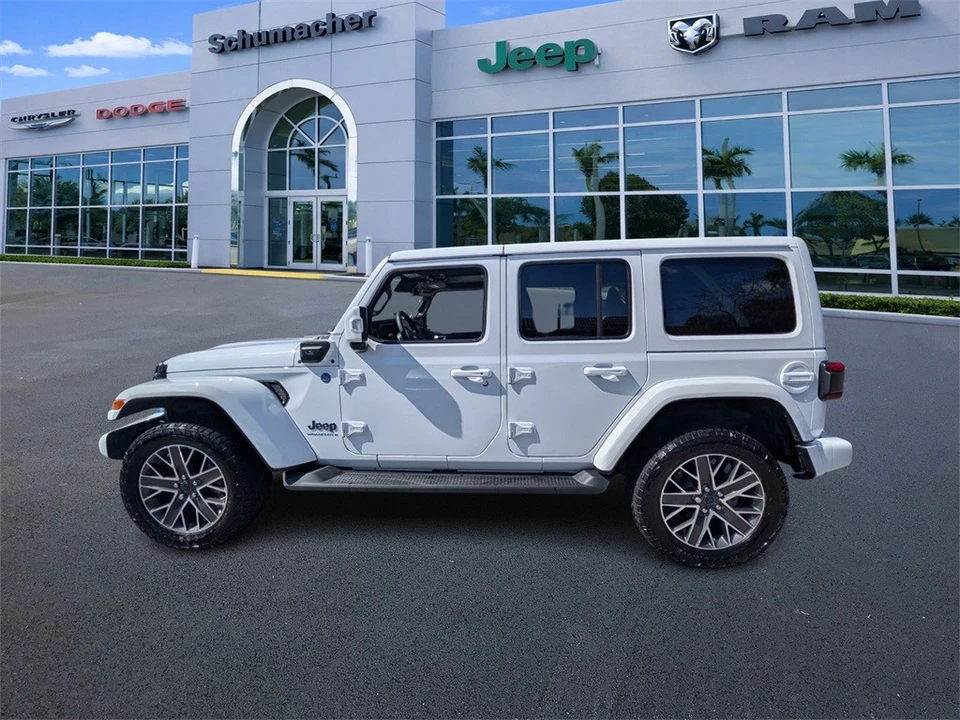 2024 Jeep JL Wrangler - Image 4 of 12