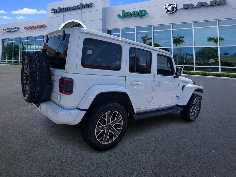 2024 Jeep JL Wrangler - Image 7 of 12