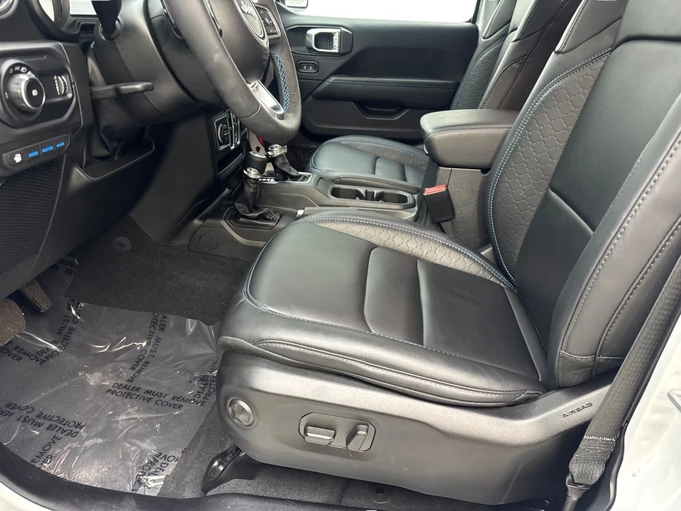 2024 Jeep JL Wrangler - Image 27 of 31