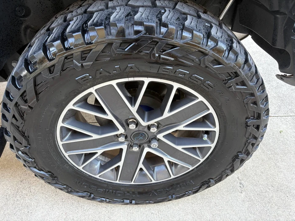 2024 Jeep JL Wrangler - Image 9 of 21