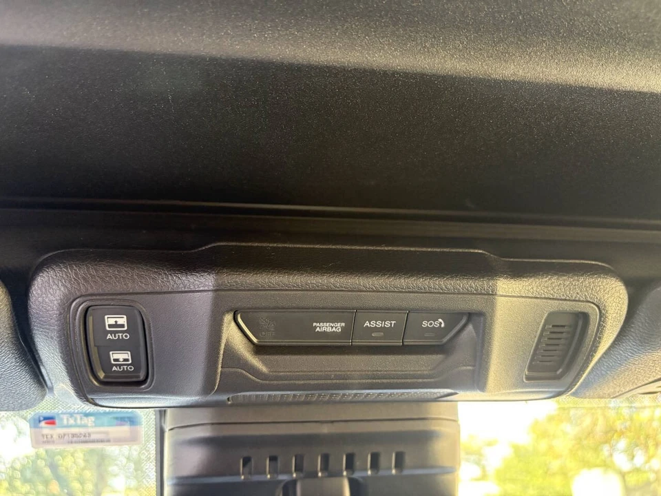2024 Jeep JL Wrangler - Image 17 of 21