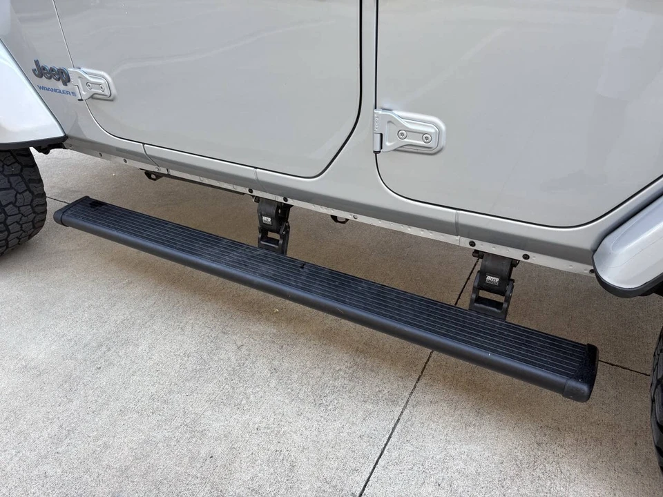 2024 Jeep JL Wrangler - Image 10 of 21