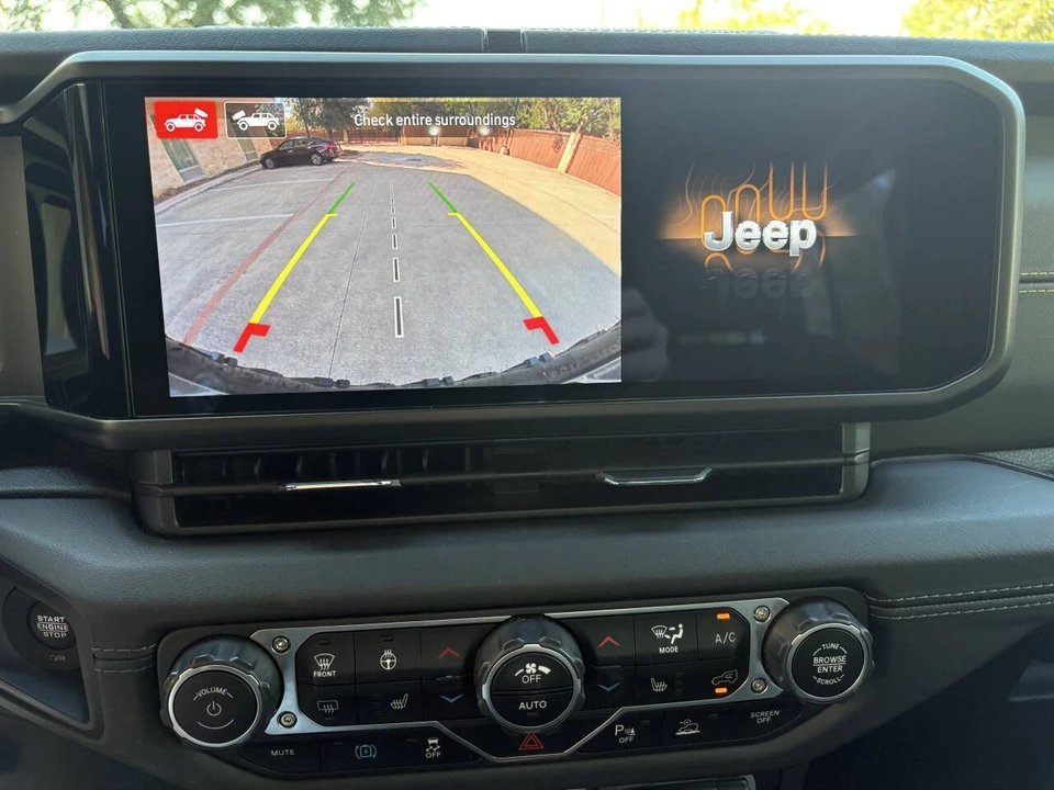 2024 Jeep JL Wrangler - Image 18 of 21