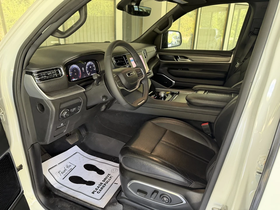2024 Jeep JL Wrangler - Image 13 of 24