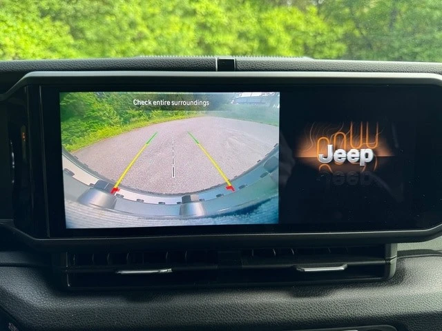 2024 Jeep JL Wrangler - Image 23 of 30