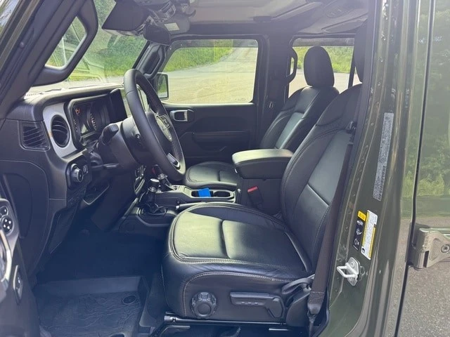2024 Jeep JL Wrangler - Image 13 of 30