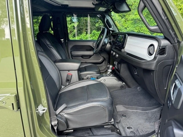 2024 Jeep JL Wrangler - Image 19 of 30