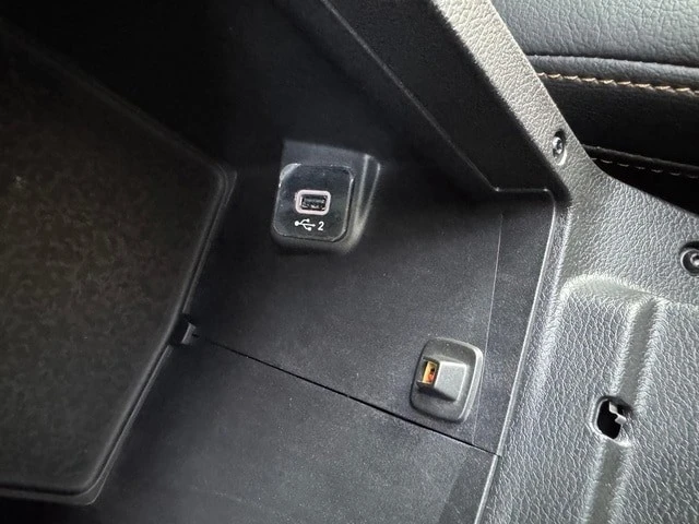 2024 Jeep JL Wrangler - Image 28 of 30