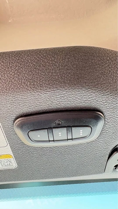 2024 Jeep JL Wrangler - Image 16 of 18