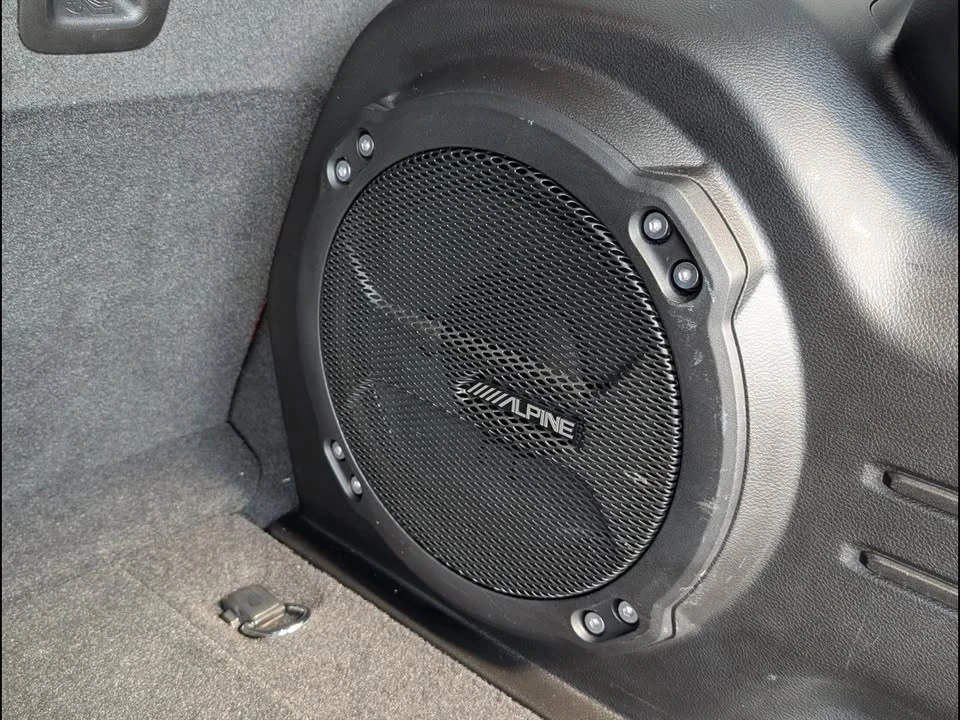 2024 Jeep JL Wrangler - Image 17 of 20