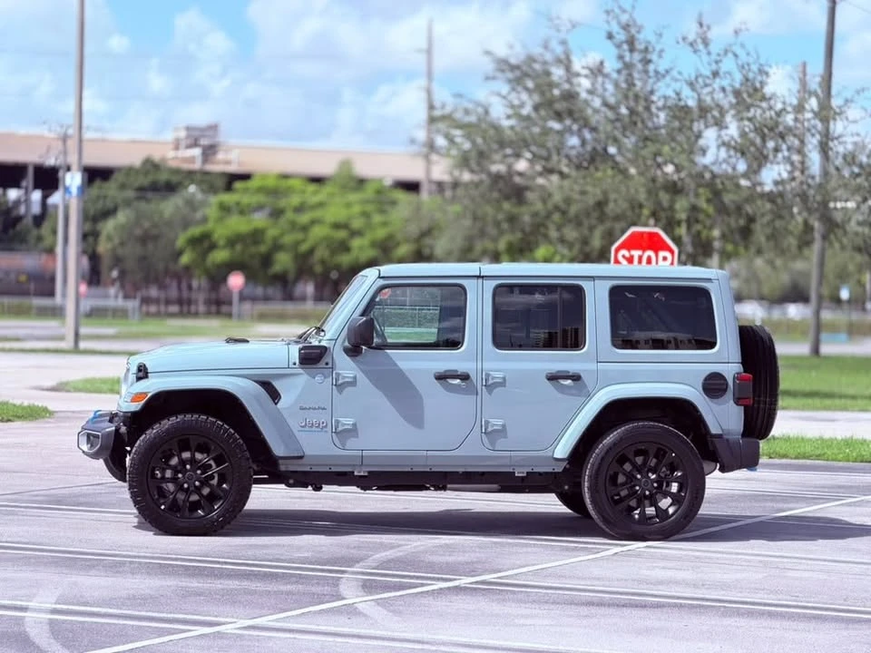 2024 Jeep JL Wrangler - Image 2 of 14