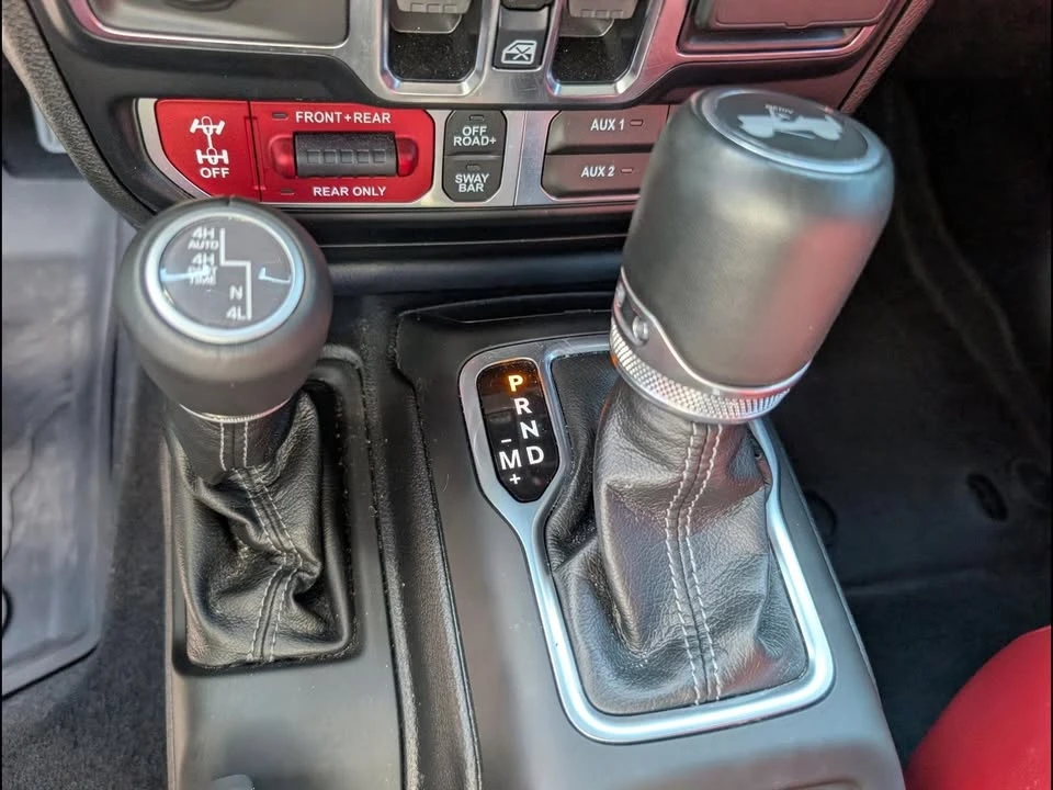 2024 Jeep JL Wrangler - Image 14 of 20