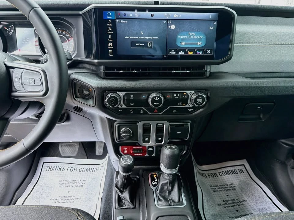 2024 Jeep JL Wrangler - Image 17 of 20