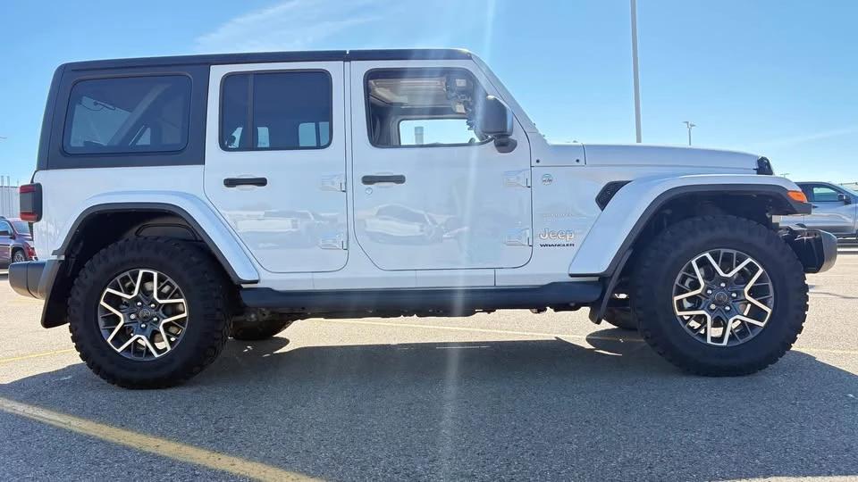 2024 Jeep JL Wrangler - Image 2 of 18