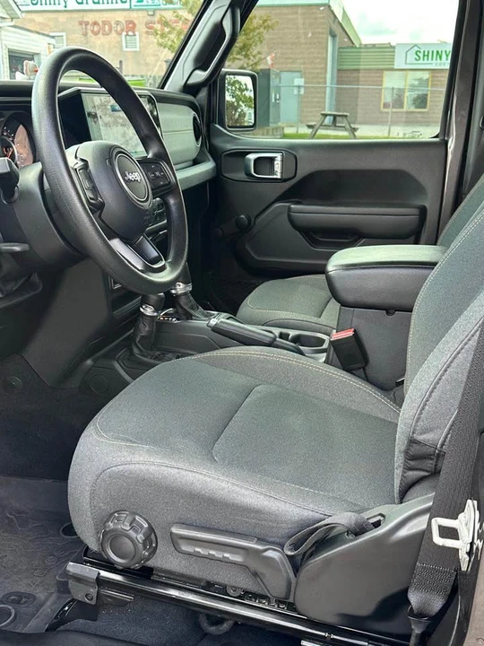2024 Jeep JL Wrangler - Image 9 of 16