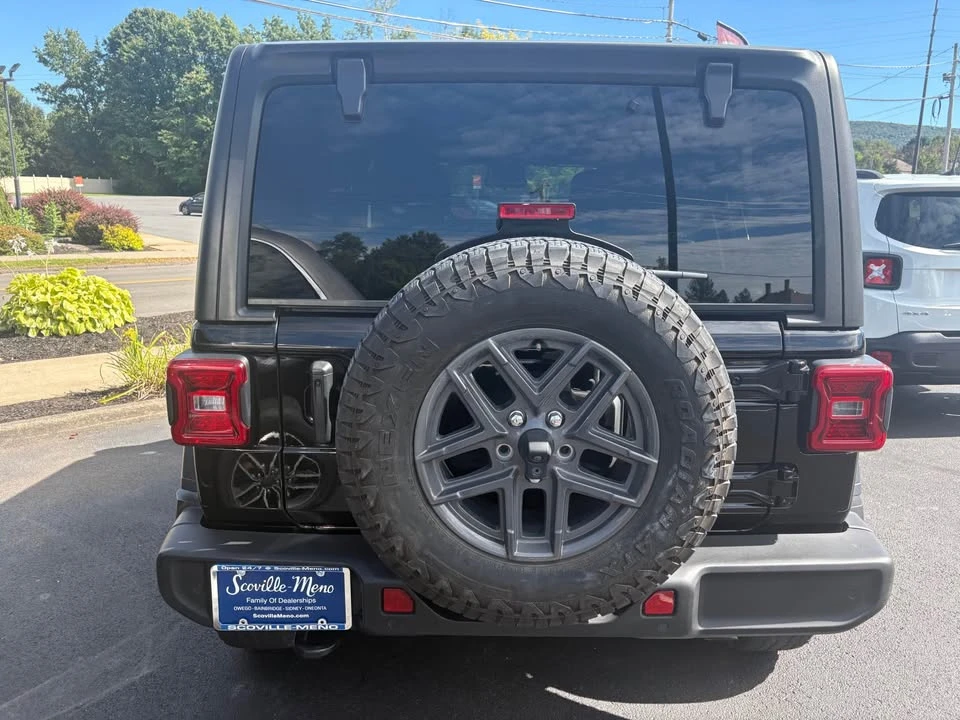 2024 Jeep JL Wrangler - Image 3 of 11