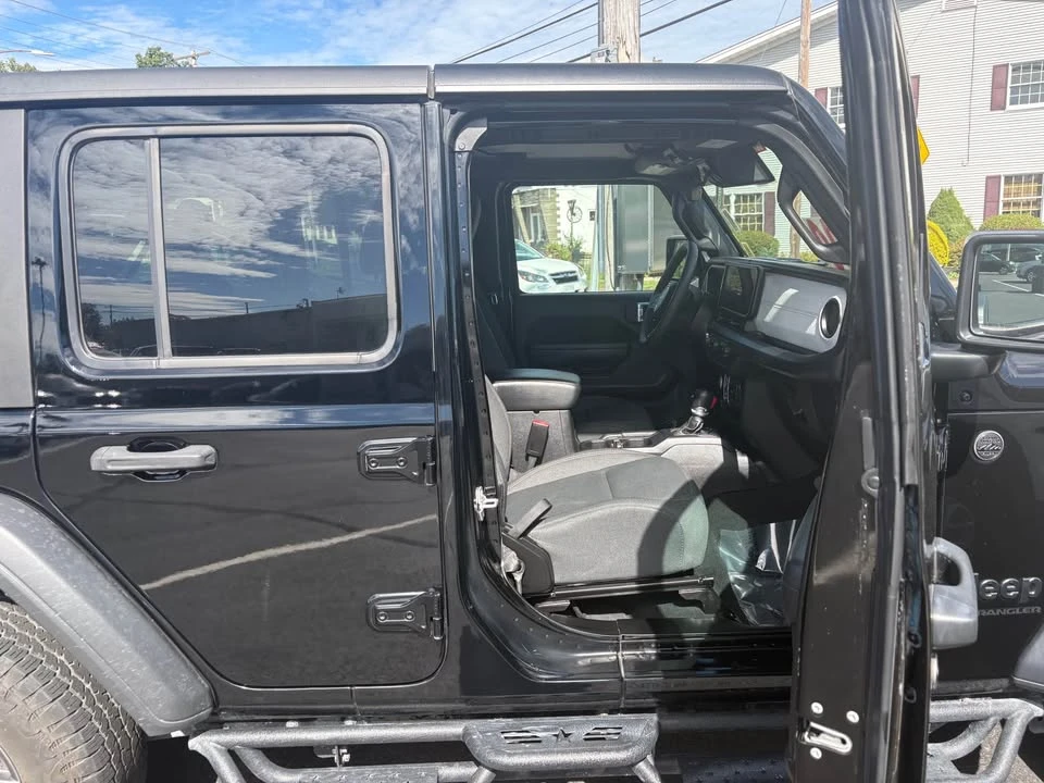 2024 Jeep JL Wrangler - Image 9 of 11