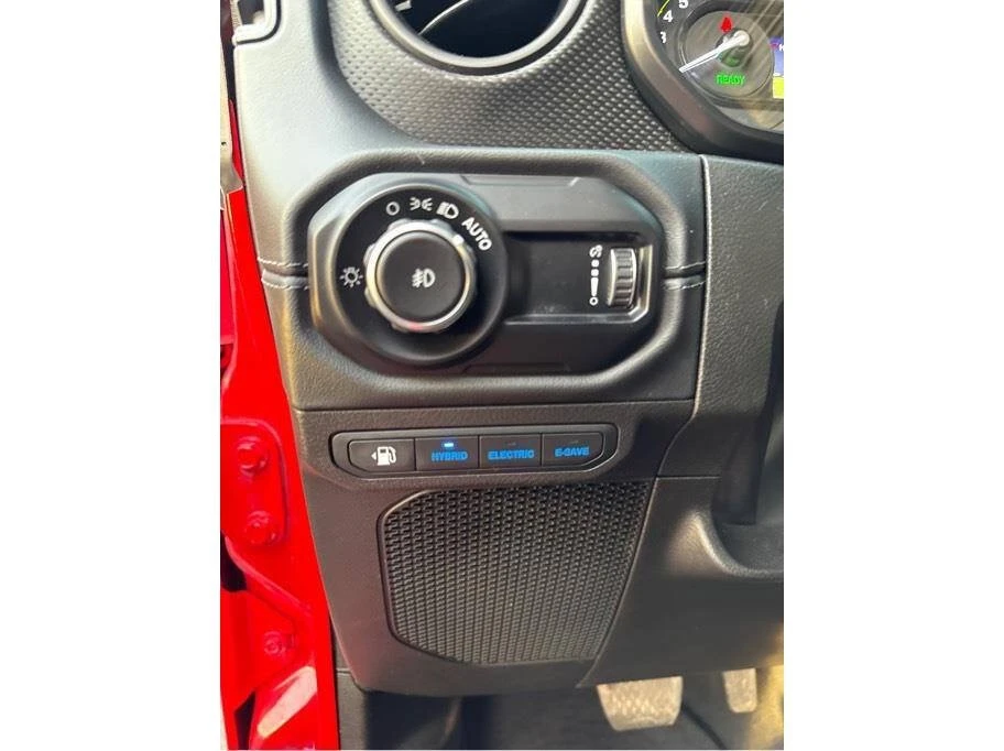 2024 Jeep JL Wrangler - Image 10 of 17