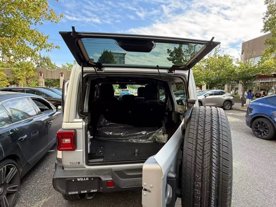 2024 Jeep JL Wrangler - Image 9 of 20