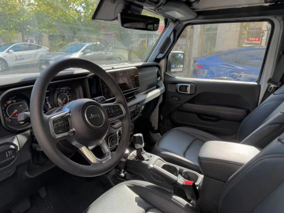 2024 Jeep JL Wrangler - Image 10 of 20
