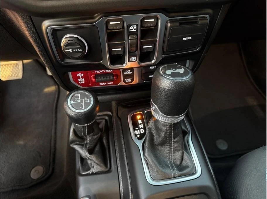 2024 Jeep JL Wrangler - Image 13 of 17