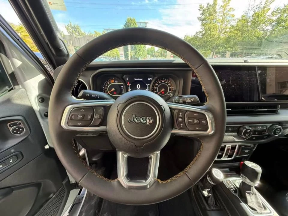 2024 Jeep JL Wrangler - Image 11 of 20