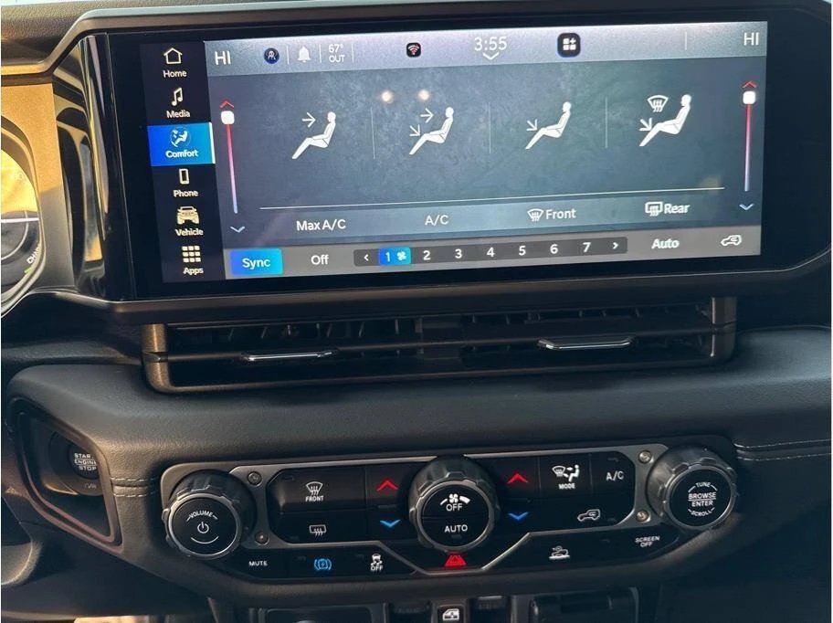 2024 Jeep JL Wrangler - Image 16 of 17