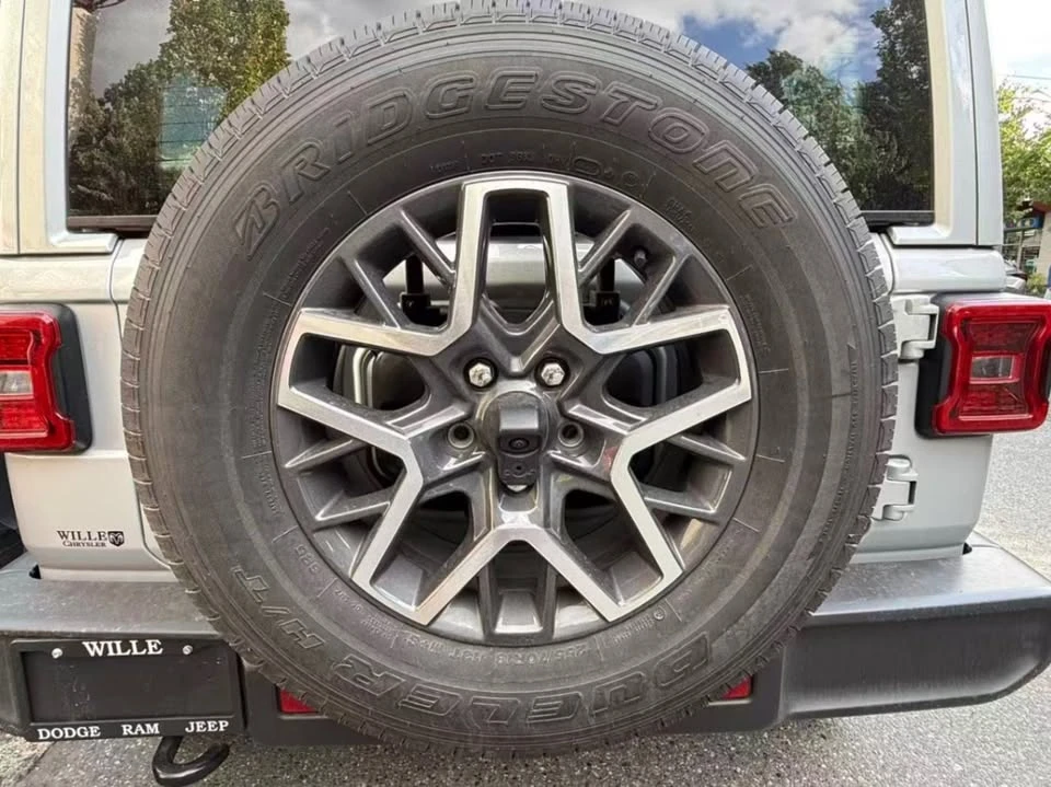 2024 Jeep JL Wrangler - Image 7 of 20