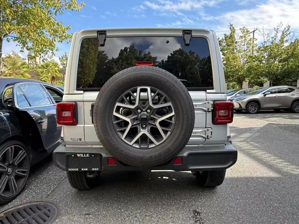 2024 Jeep JL Wrangler - Image 4 of 20