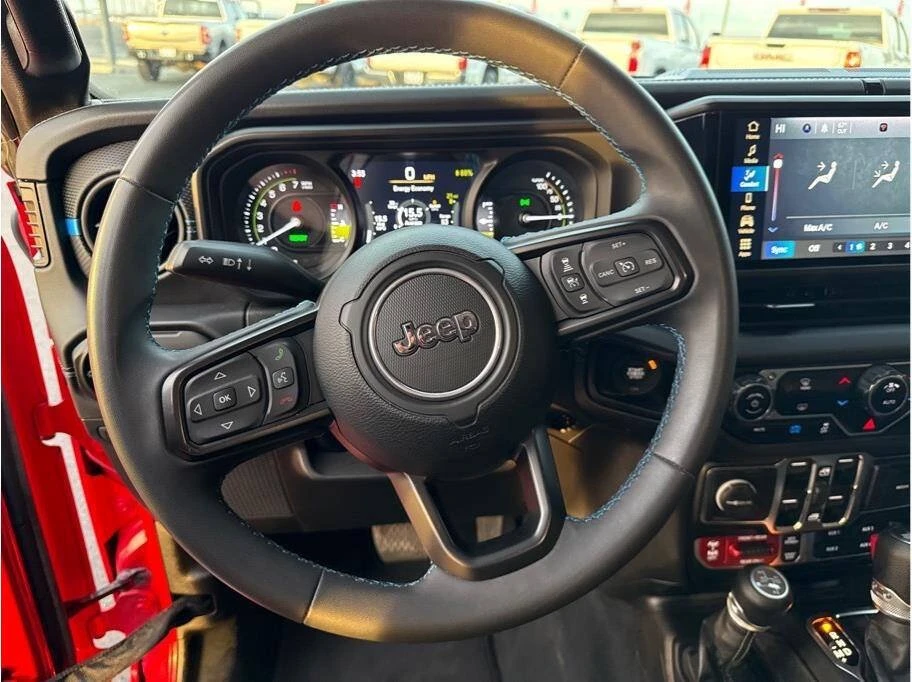 2024 Jeep JL Wrangler - Image 11 of 17