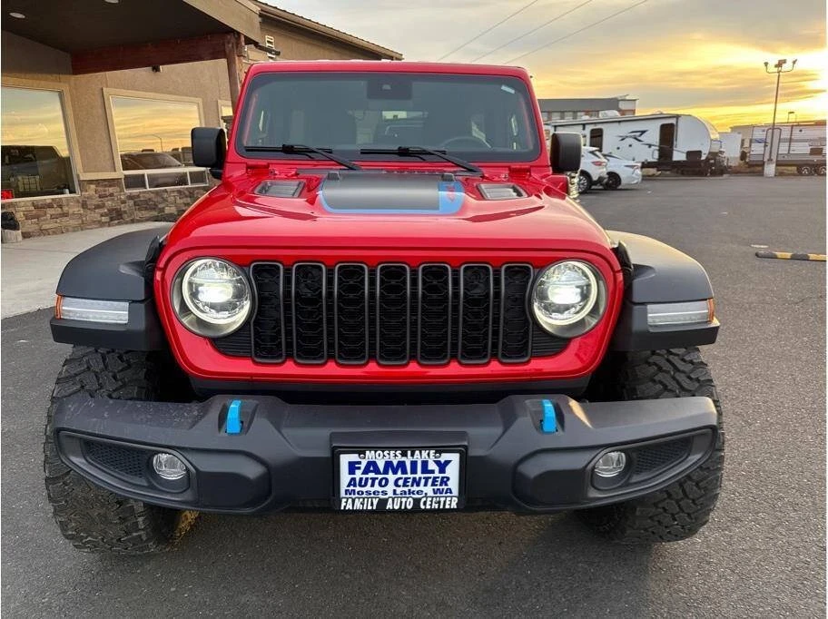 2024 Jeep JL Wrangler - Image 3 of 17