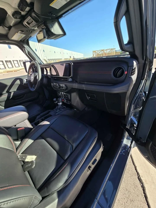 2024 Jeep JL Wrangler - Image 18 of 18