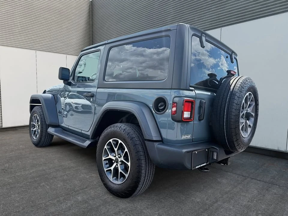 2024 Jeep JL Wrangler - Image 4 of 10
