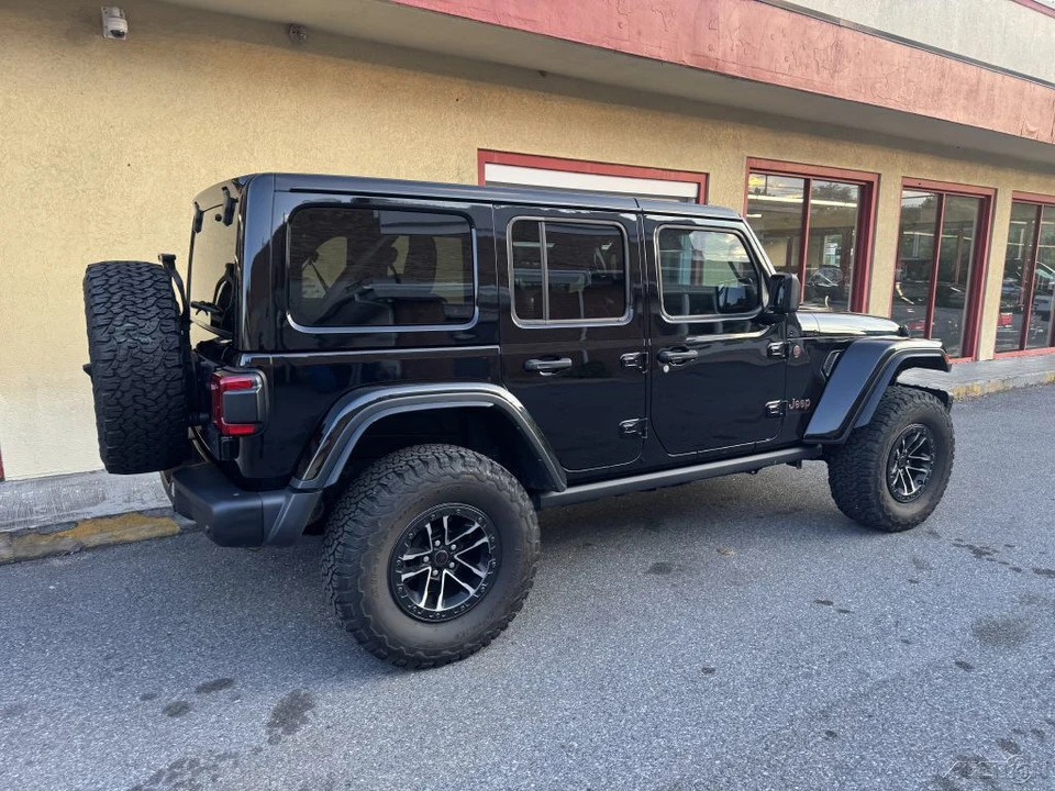 2024 Jeep JL Wrangler Rubicon 392 - Image 13 of 24