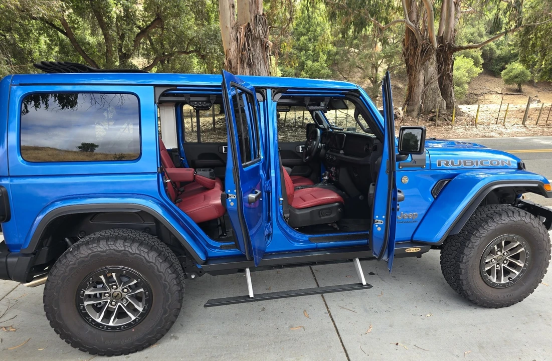 2024 Jeep JL Wrangler - Image 4 of 18