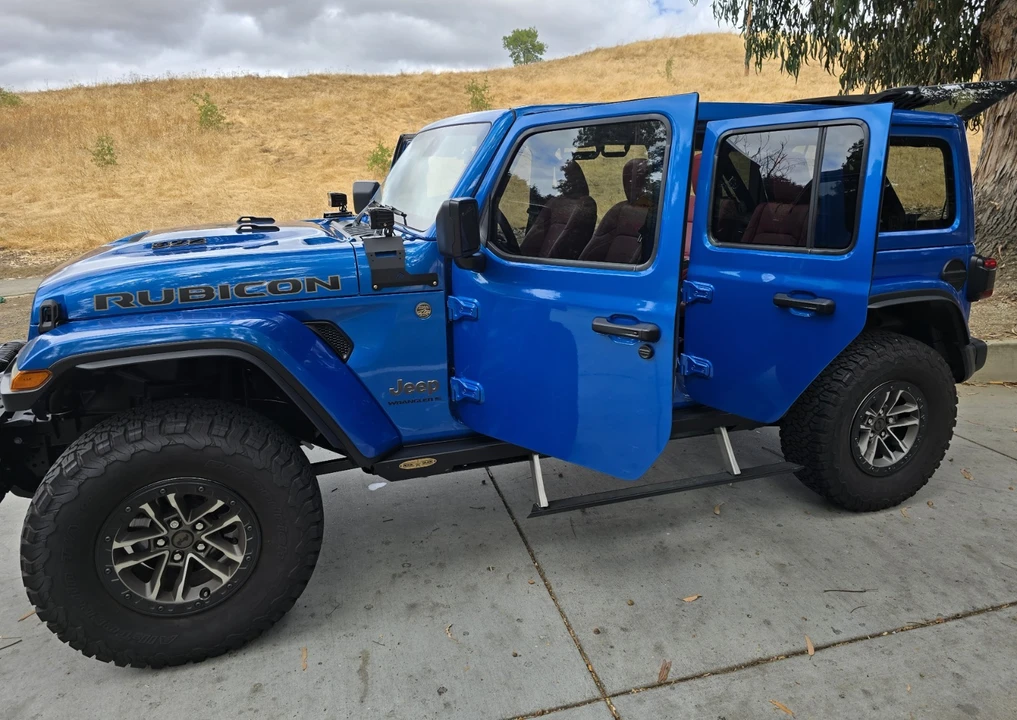 2024 Jeep JL Wrangler - Image 3 of 18