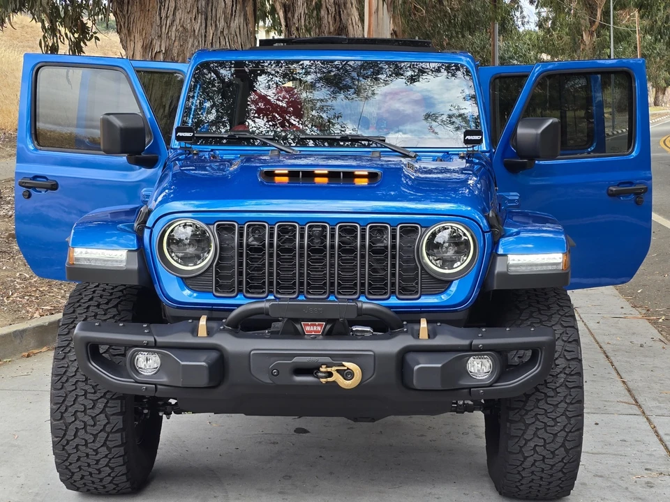 2024 Jeep JL Wrangler - Image 2 of 18