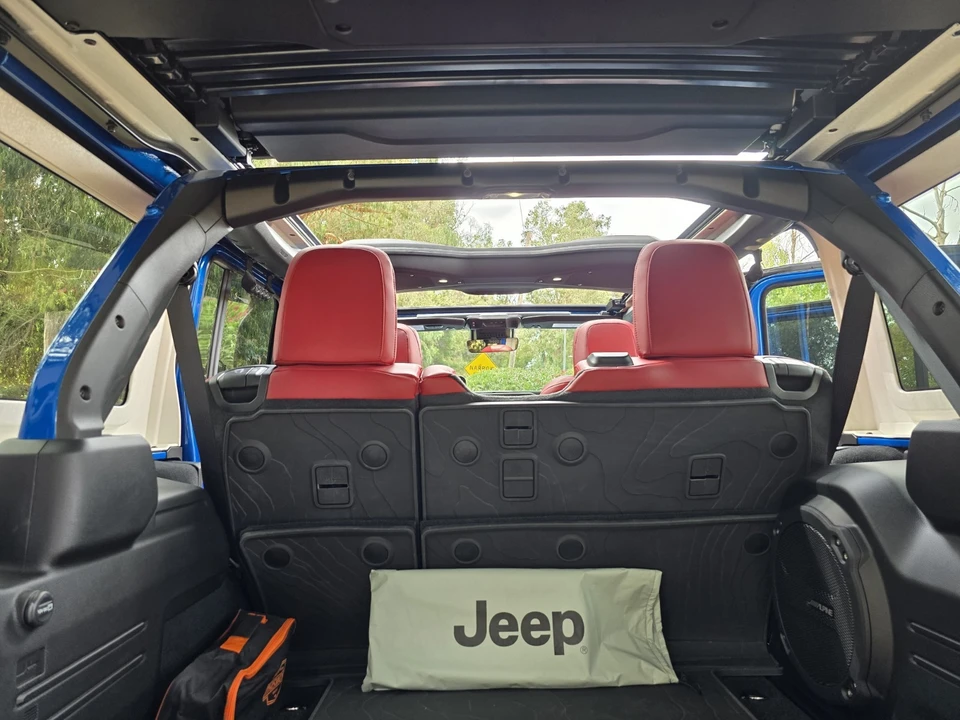 2024 Jeep JL Wrangler - Image 8 of 18