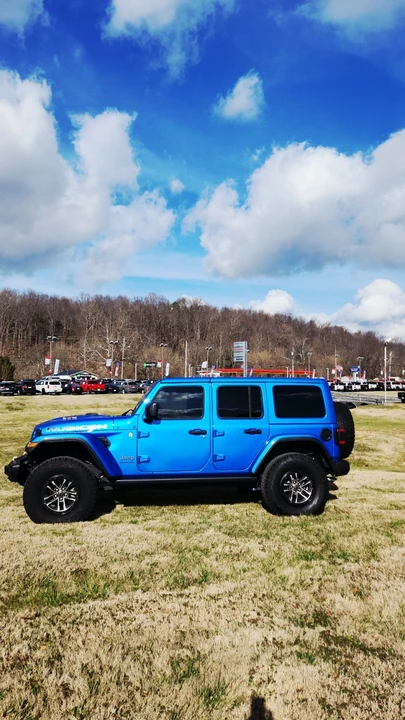 2024 Jeep JL Wrangler - Image 12 of 21